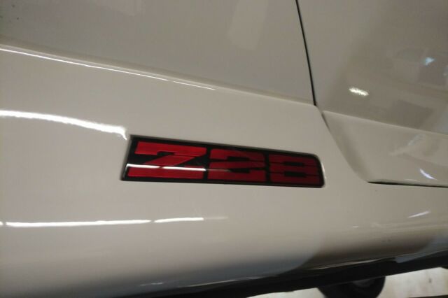 1992 Chevrolet Camaro Z28 CONVERTIBLE - photo 3