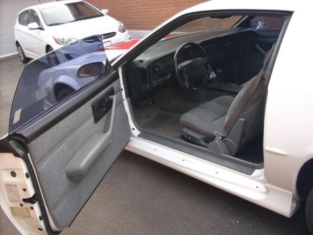 1992 Chevrolet Camaro Z28 Heritage Edition - photo 6