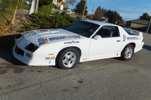 1992 Chevrolet Camaro - photo 13