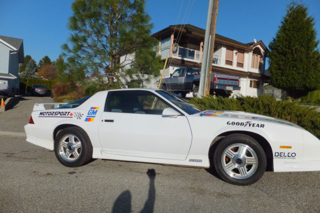 1992 Chevrolet Camaro - photo 7