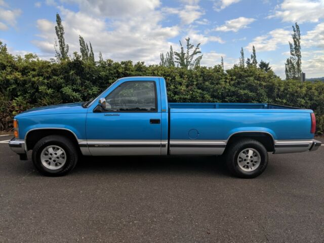 1992 Chevrolet C/K Pickup 1500 Silverado trim - photo 3