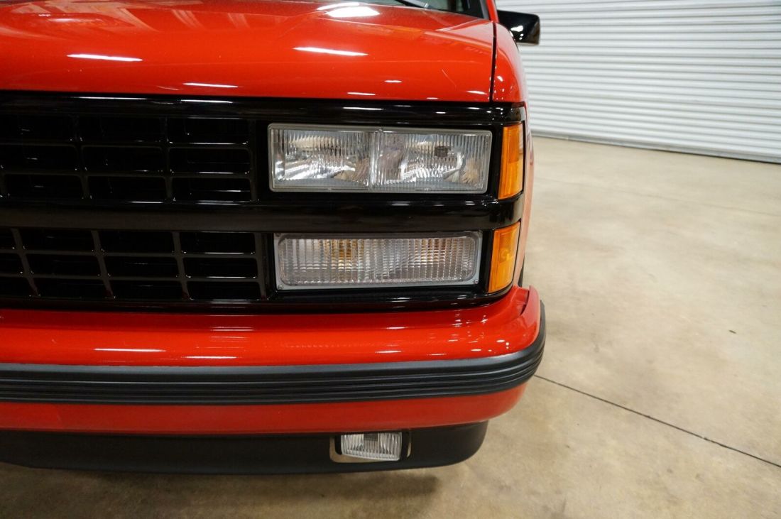 1992 Chevrolet Other Pickups SS - photo 9