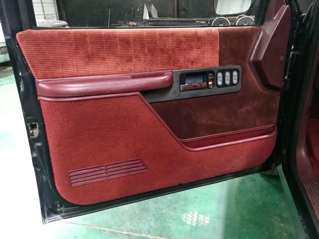 1992 Chevrolet C/K Pickup 1500 Sport Truck - photo 12