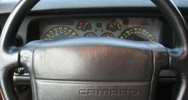 1992 Chevrolet Camaro - photo 13