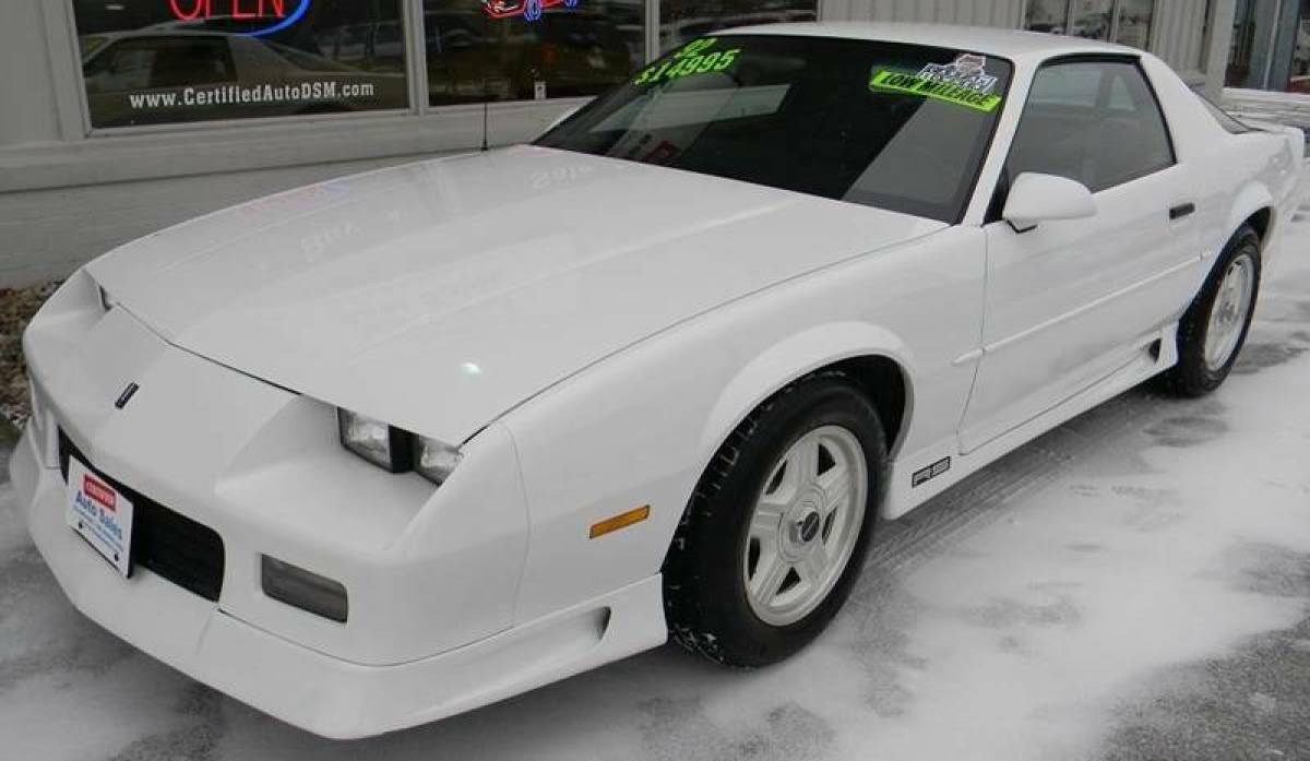 1992 Chevrolet Camaro RS 2dr Hatchback - photo 2