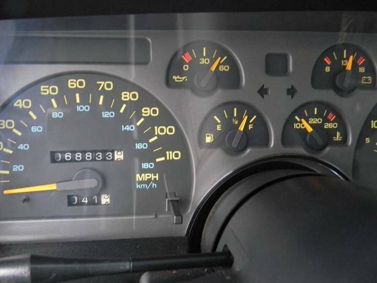 1992 Chevrolet Camaro RS 2dr Hatchback - photo 7