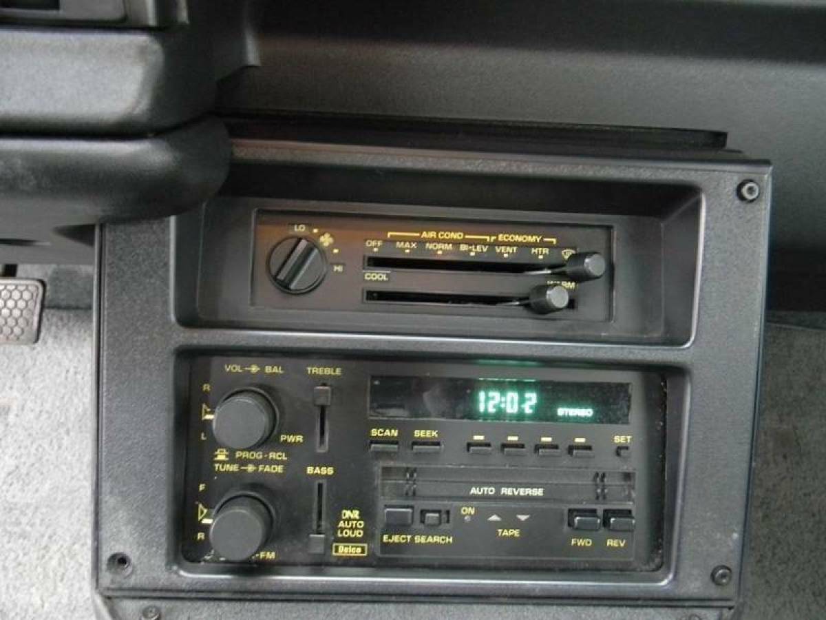 1992 Chevrolet Camaro RS 2dr Hatchback - photo 8