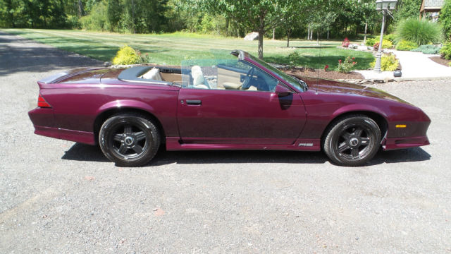 1992 Chevrolet Camaro RS - Convertible - 5 Speed - V8 - 25th Anniversary 1992 Chevrolet Camaro