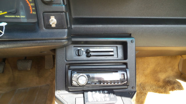1992 Chevrolet Camaro - photo 10