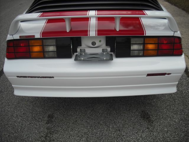 1992 Chevrolet Camaro - photo 6