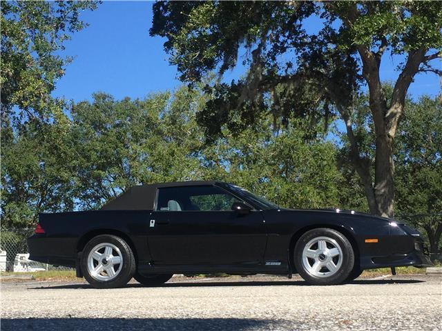 1992 Chevrolet Camaro Z28 Convertible 25th Anniversary 10,975 Miles 1-Owner Surv 1992 Chevrolet Camaro Z28