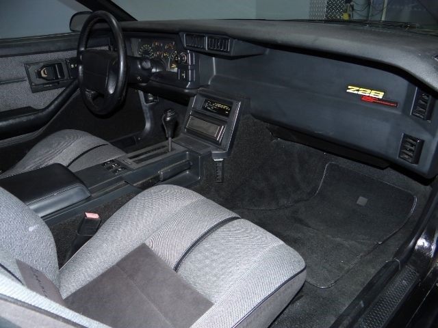 1992 Chevrolet Camaro Z28 coupe - photo 8