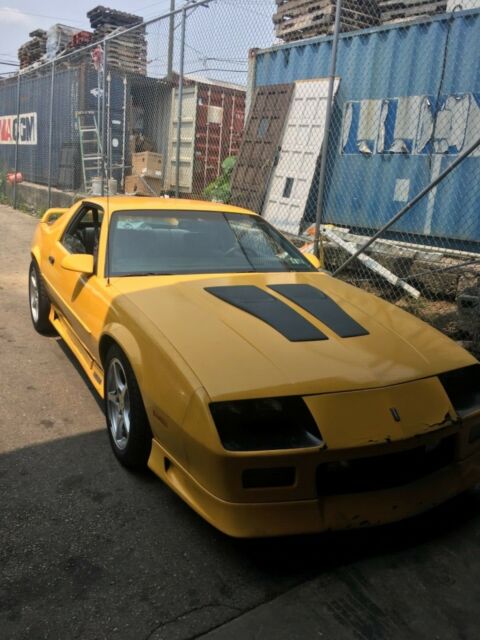 1992 Chevrolet Camaro Z28 with a fresh 350 TPI 1992 Chevrolet Camaro Z28