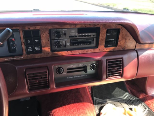 1992 Chevrolet Caprice Classic - photo 2