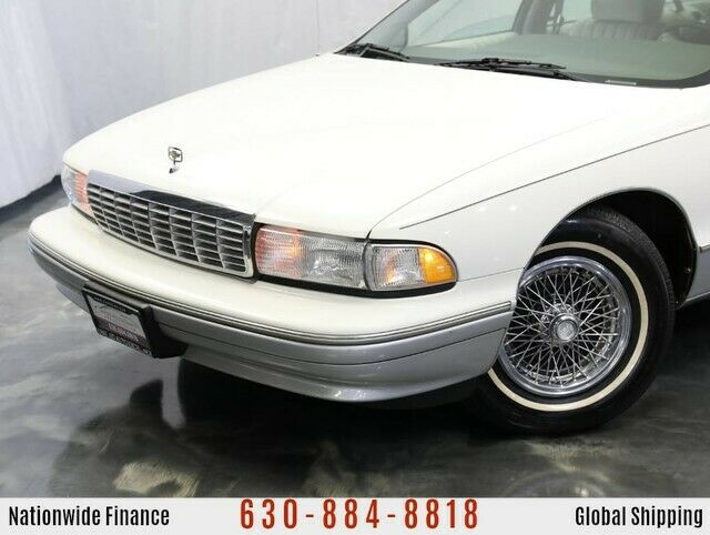 1992 Chevrolet Caprice 5.7L Engine RWD Wagon with 3rd Row Seats ** LOW MI - photo 2