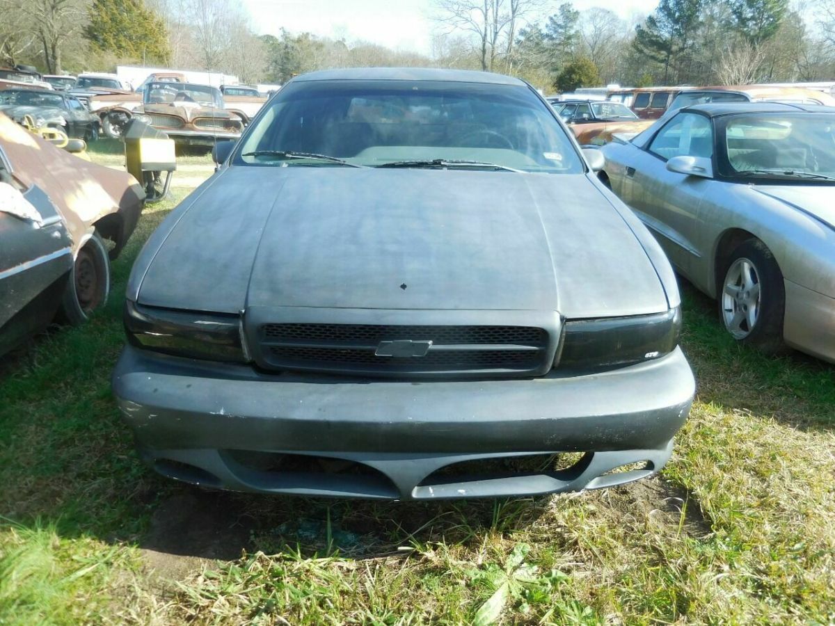 1992 Chevrolet Caprice Base 4dr Wagon - photo 2