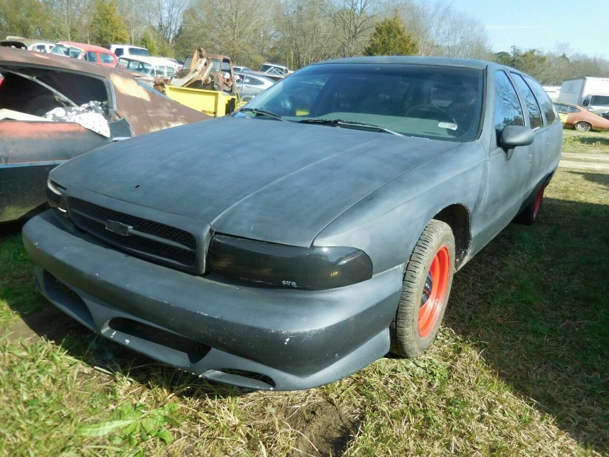 1992 Chevrolet Caprice Base 4dr Wagon - photo 3