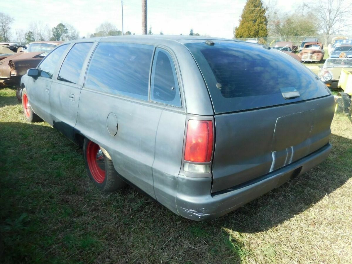 1992 Chevrolet Caprice Base 4dr Wagon - photo 4