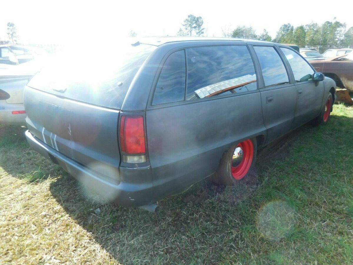 1992 Chevrolet Caprice Base 4dr Wagon - photo 7
