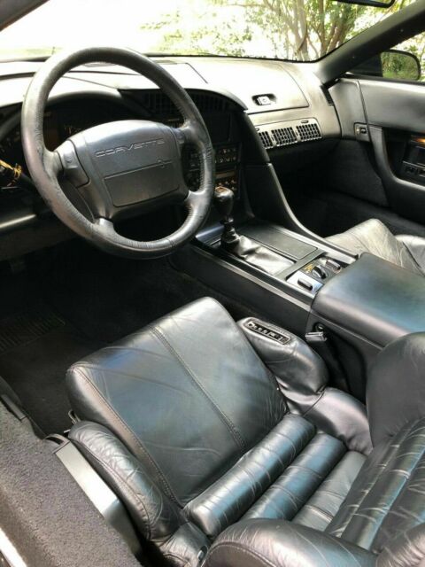 1992 Chevrolet Corvette FX3 LT1 6-Speed Black Leather - photo 13