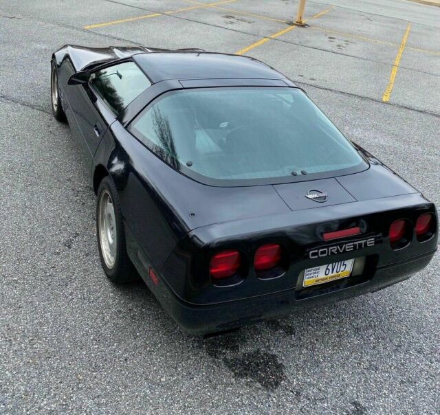 1992 Chevrolet Corvette FX3 LT1 6-Speed Black Leather - photo 9