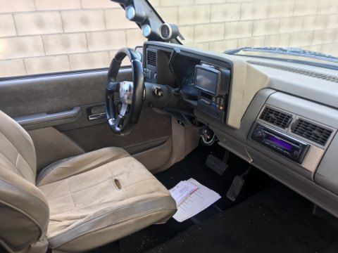 1992 Chevrolet C/K Pickup 1500 C1500 Silverado 2dr Standard Cab SB - photo 10
