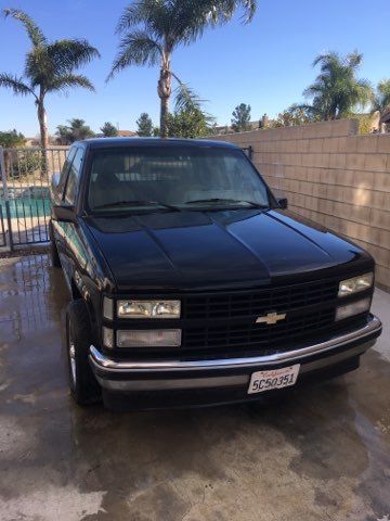 1992 Chevrolet C/K Pickup 1500 C1500 Silverado 2dr Standard Cab SB - photo 2