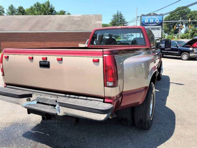 1992 Chevrolet C/K Pickup 3500 K3500 Silverado 2dr 4WD Extended Cab LB - photo 3