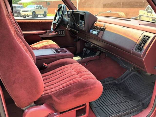 1992 Chevrolet C/K Pickup 3500 K3500 Silverado 2dr 4WD Extended Cab LB - photo 8