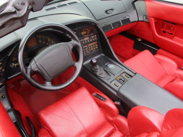1992 Chevrolet Corvette 2dr Convertible - photo 9