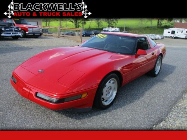 1992 Chevrolet Corvette 2dr Coupe Hatchback 109462 Miles Red 8 Cylinder Engine 1992 Chevrolet Corvette 2dr Coupe Hatchback