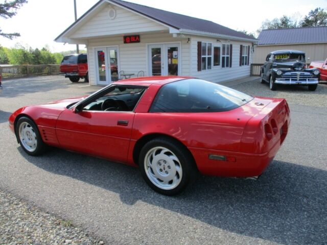 1992 Chevrolet Corvette 2dr Coupe Hatchback - photo 5