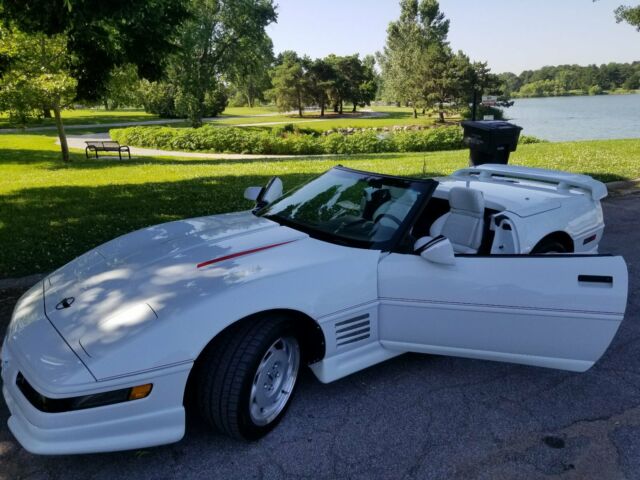 1992 Chevrolet Corvette Convertible - photo 11