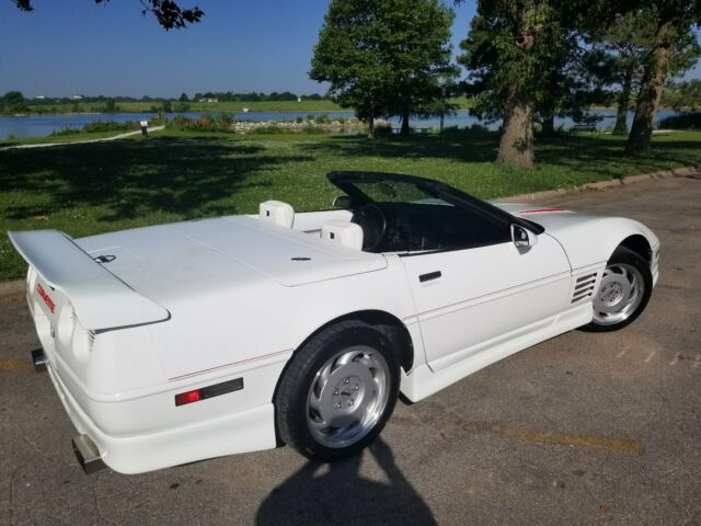 1992 Chevrolet Corvette Convertible - photo 2