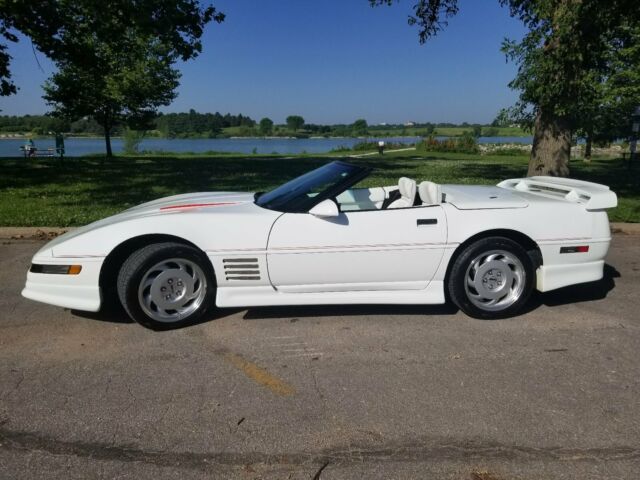 1992 Chevrolet Corvette Convertible - photo 6