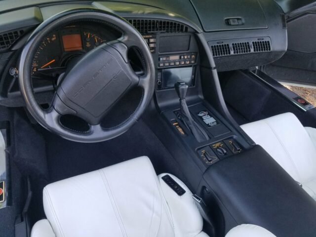 1992 Chevrolet Corvette Convertible - photo 8