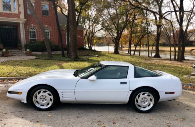 1992 Chevrolet Corvette -- - photo 2