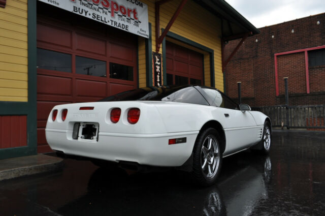 1992 Chevrolet Corvette Coupe - photo 3