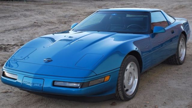 1992 Chevrolet Corvette with only 2,589 original miles MINT condition 1992 Chevrolet Corvette