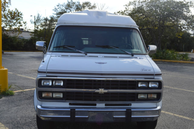 1992 Chevrolet G20 Van Sportvan Extended Passenger Van 3-Door - photo 8