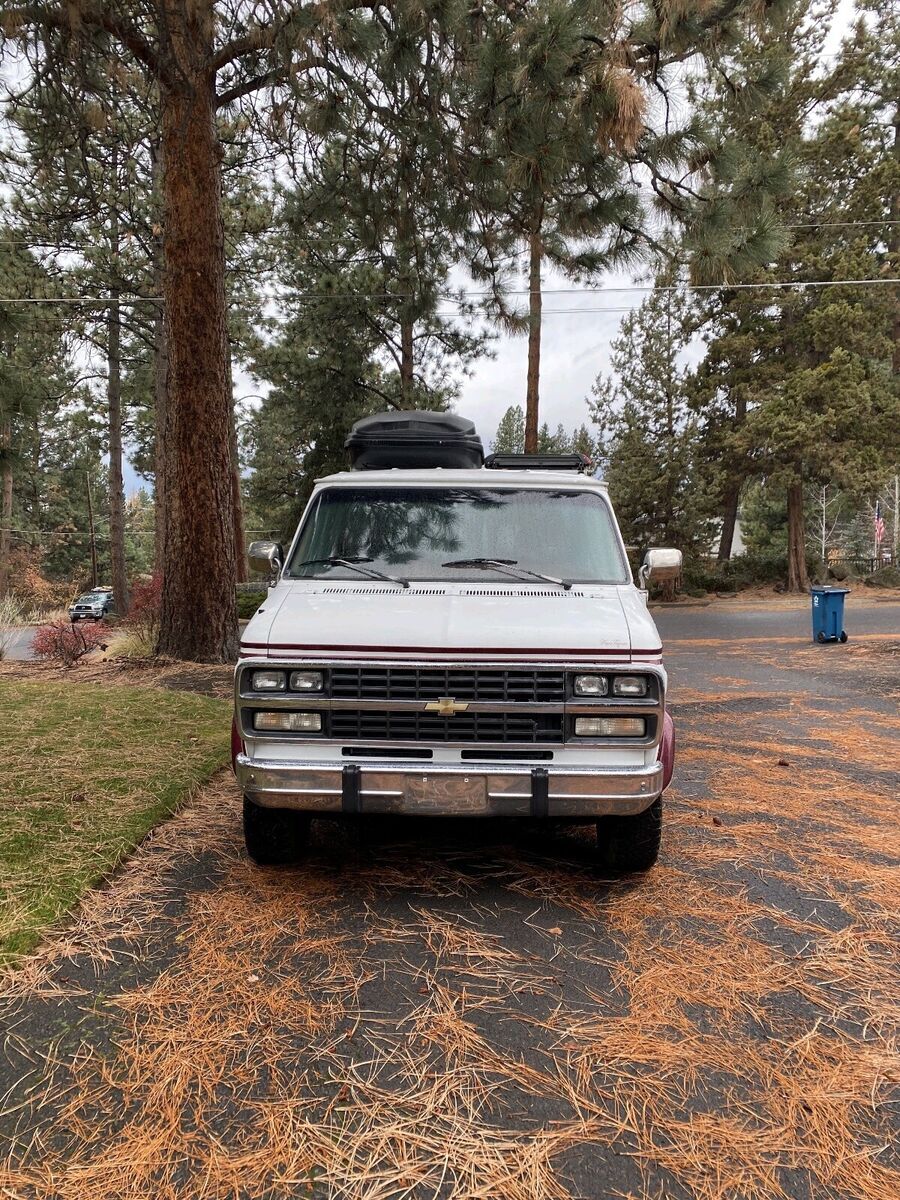 1992 Chevrolet G20 Van Grey RWD Automatic 1992 Chevrolet G20