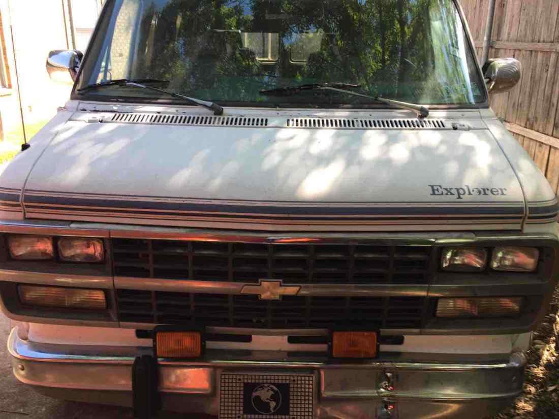 1992 Chevrolet G20 - photo 2