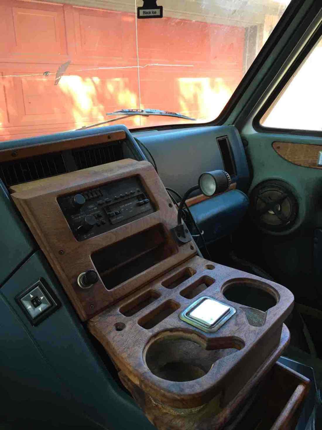 1992 Chevrolet G20 - photo 8