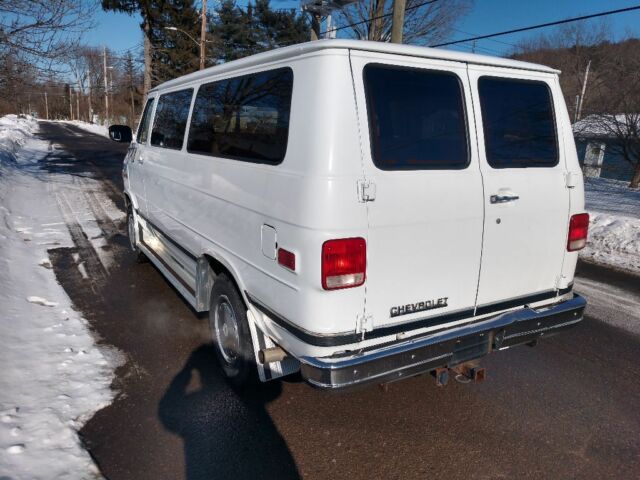 1992 Chevrolet G20 Van Beauville - photo 10