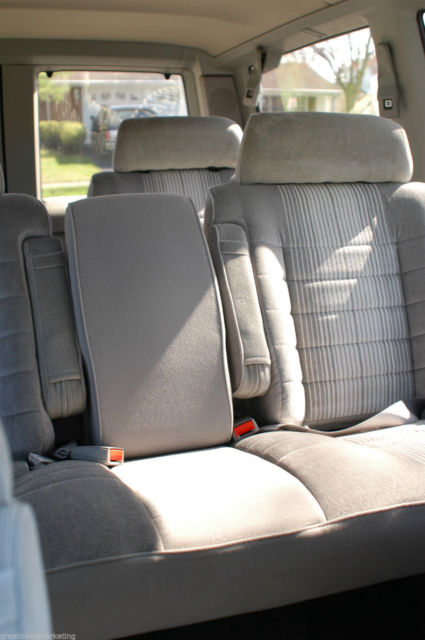 1992 Chevrolet Astro Luxury Touring - photo 6