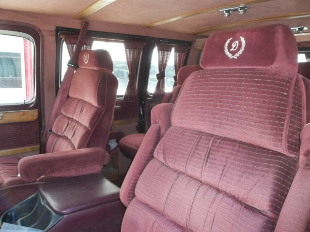 1992 Chevrolet G20 Van Conversion - photo 12