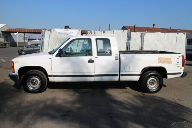 1992 Chevrolet C/K Pickup 1500 Fleetside - photo 2