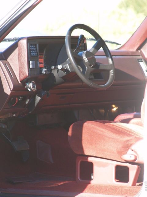 1992 Chevrolet Silverado 2500 HD 7.4L 87k Miles Barnyard Find Rare CA Barn yard - photo 7