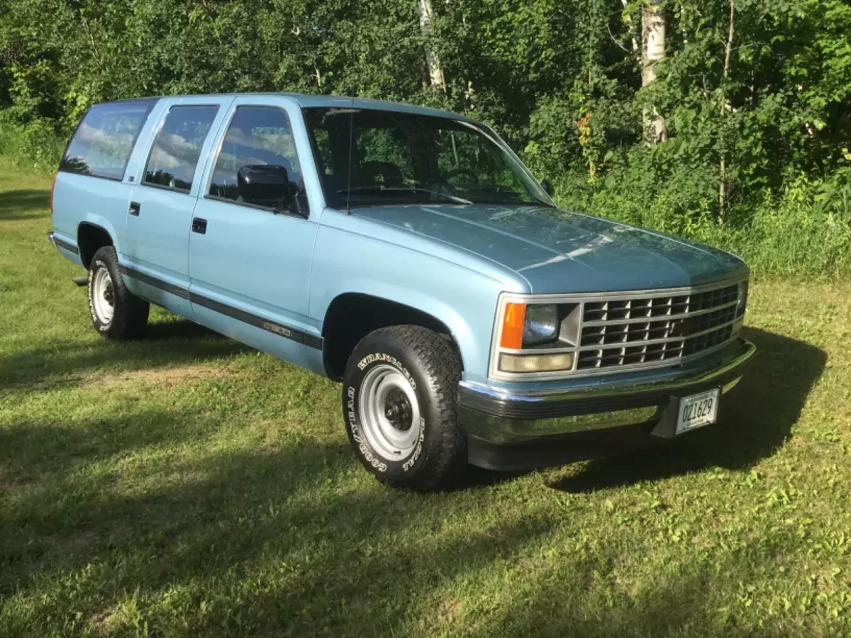 1992 CHEVROLET SUBURBAN 1500 CHEYENNE 53,332 MILES, ZERO RUST,ONE OWNER 1992 Chevrolet Suburban