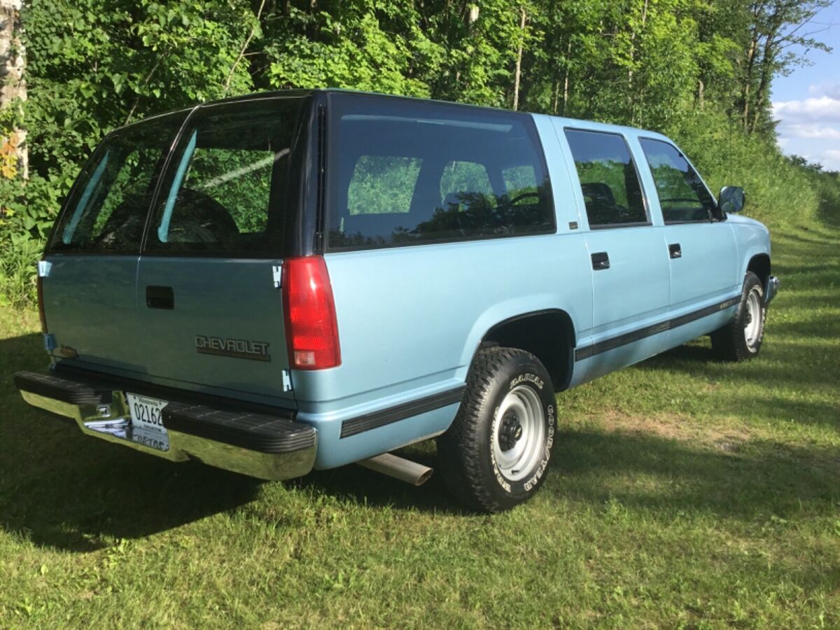 1992 Chevrolet Suburban - photo 11